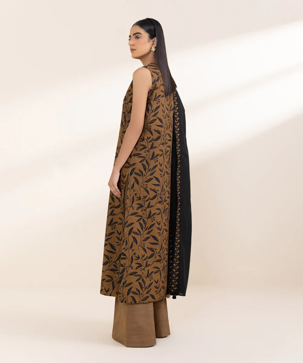 Sapphire Khaddar Three Piece Suit With Embroided Shawl SP-KHD-BR002