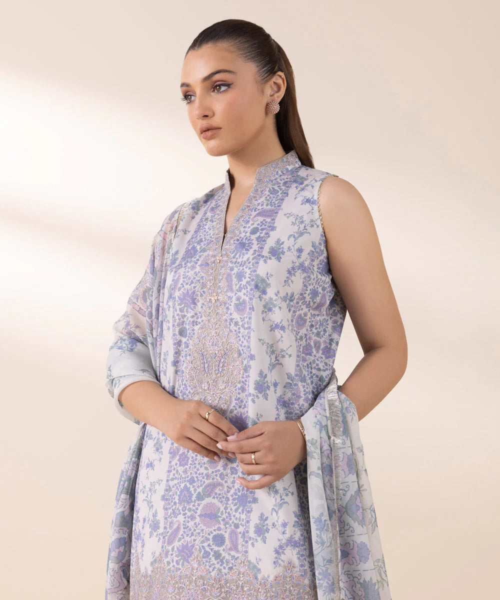 Sapphire Embroided Silk Three Piece Suit With Farshi Shalwar SP-SLK-PRP01