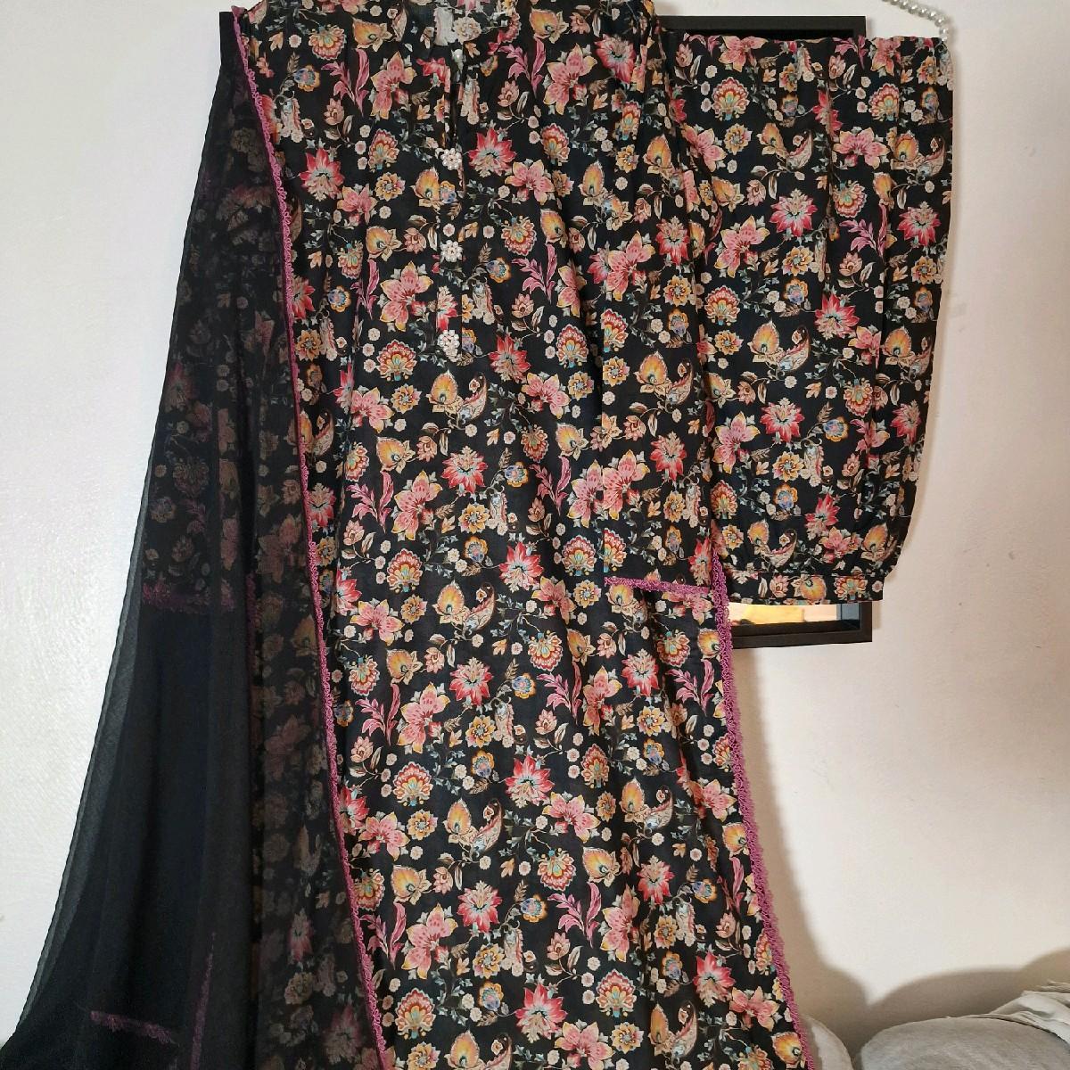 Sapphire Summer Lawn Trouser Kameez Dupatta Traditional Dress SP-LWN-BLK06