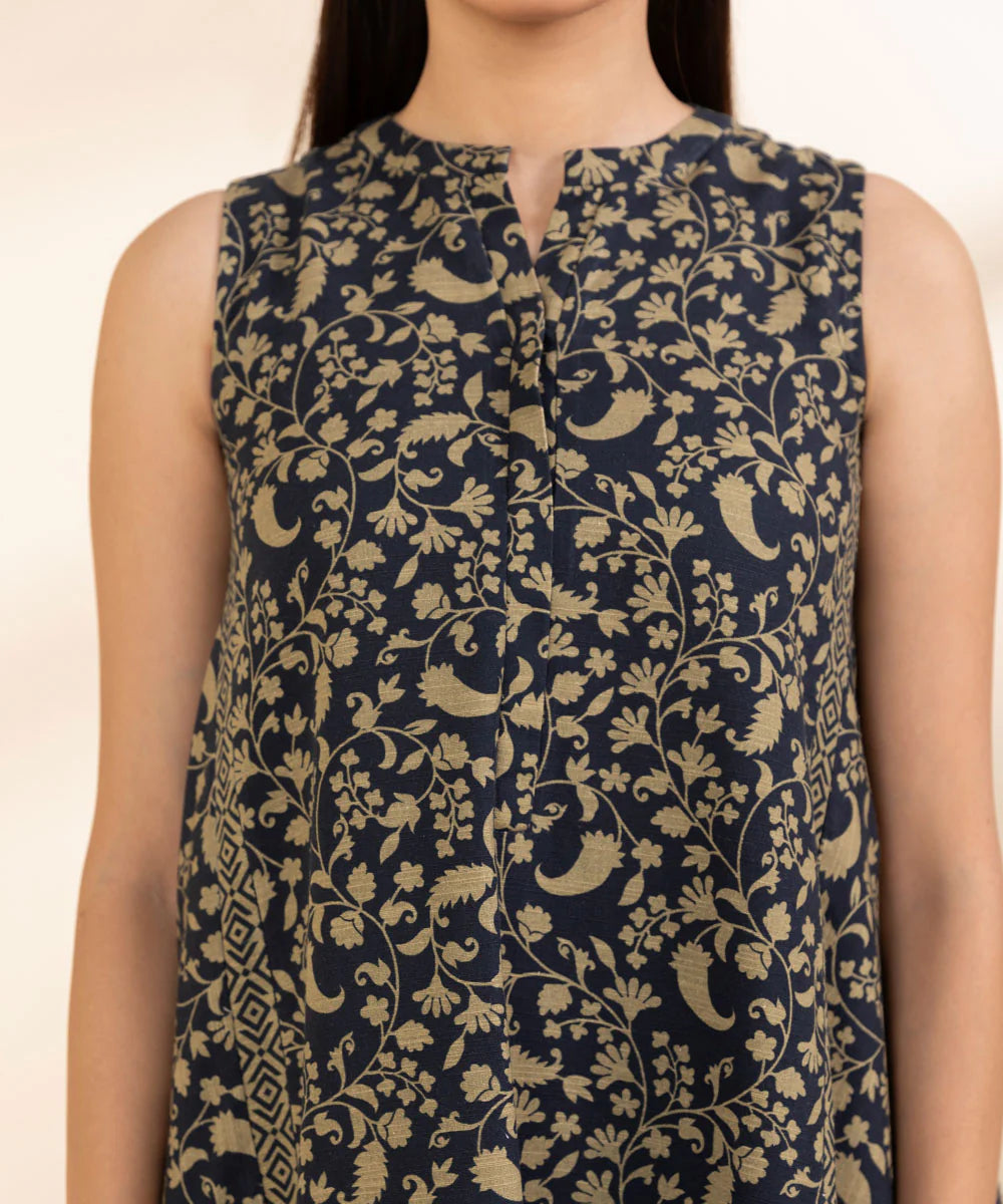Sapphire Khaddar Three Piece Suit SP-KHD-BLK03