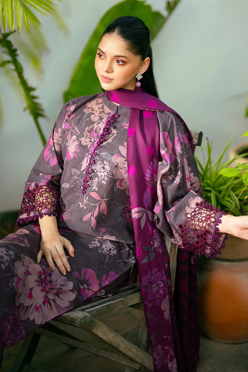 Baroque Embroided Viscose Three Piece Suit BR-VC-PRP01