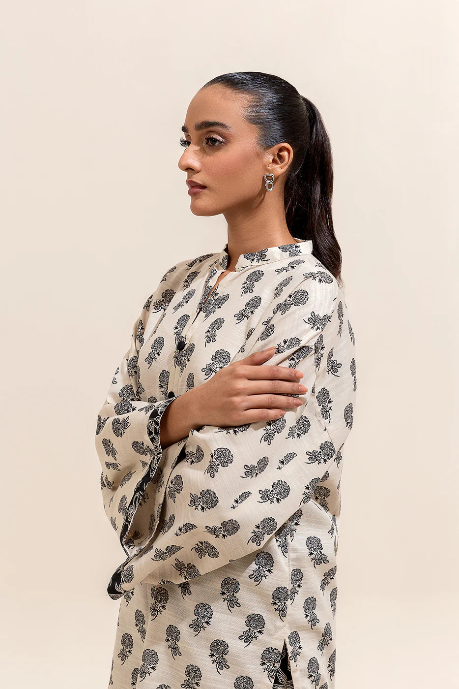 Beechtree Khaddar Three Piece Suit BT-KHD-WHT01