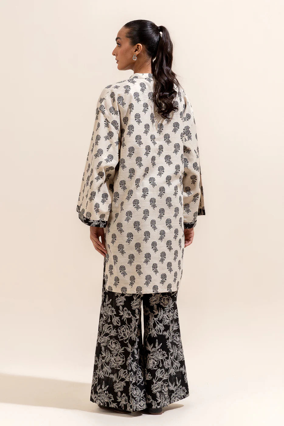 Beechtree Khaddar Three Piece Suit BT-KHD-WHT01