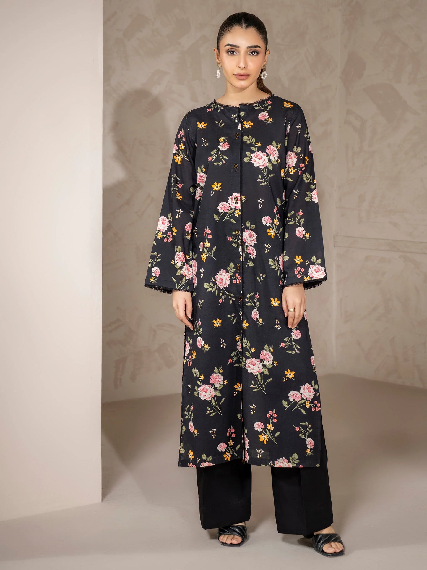 Limelight Khaddar Three Piece Suit LT-KHD-BLk03
