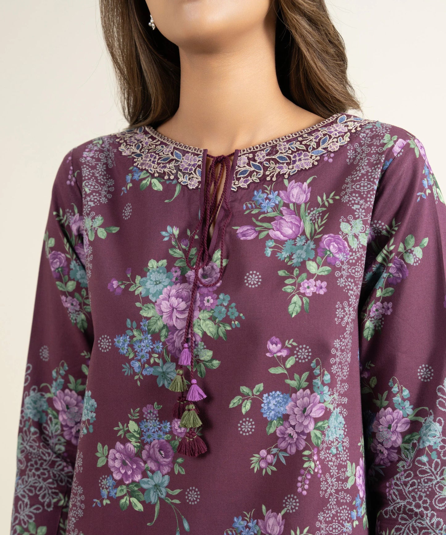 Sapphire Embroidered Lawn Three Piece Suit SP-LWN-MR02