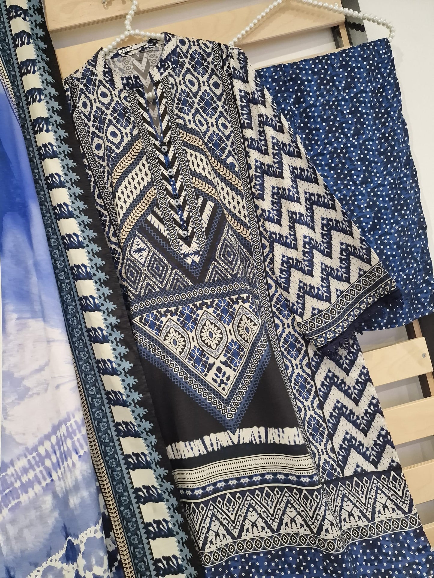 Uznau Winter Linen Three Piece Suit UZ-LNN-BLU02