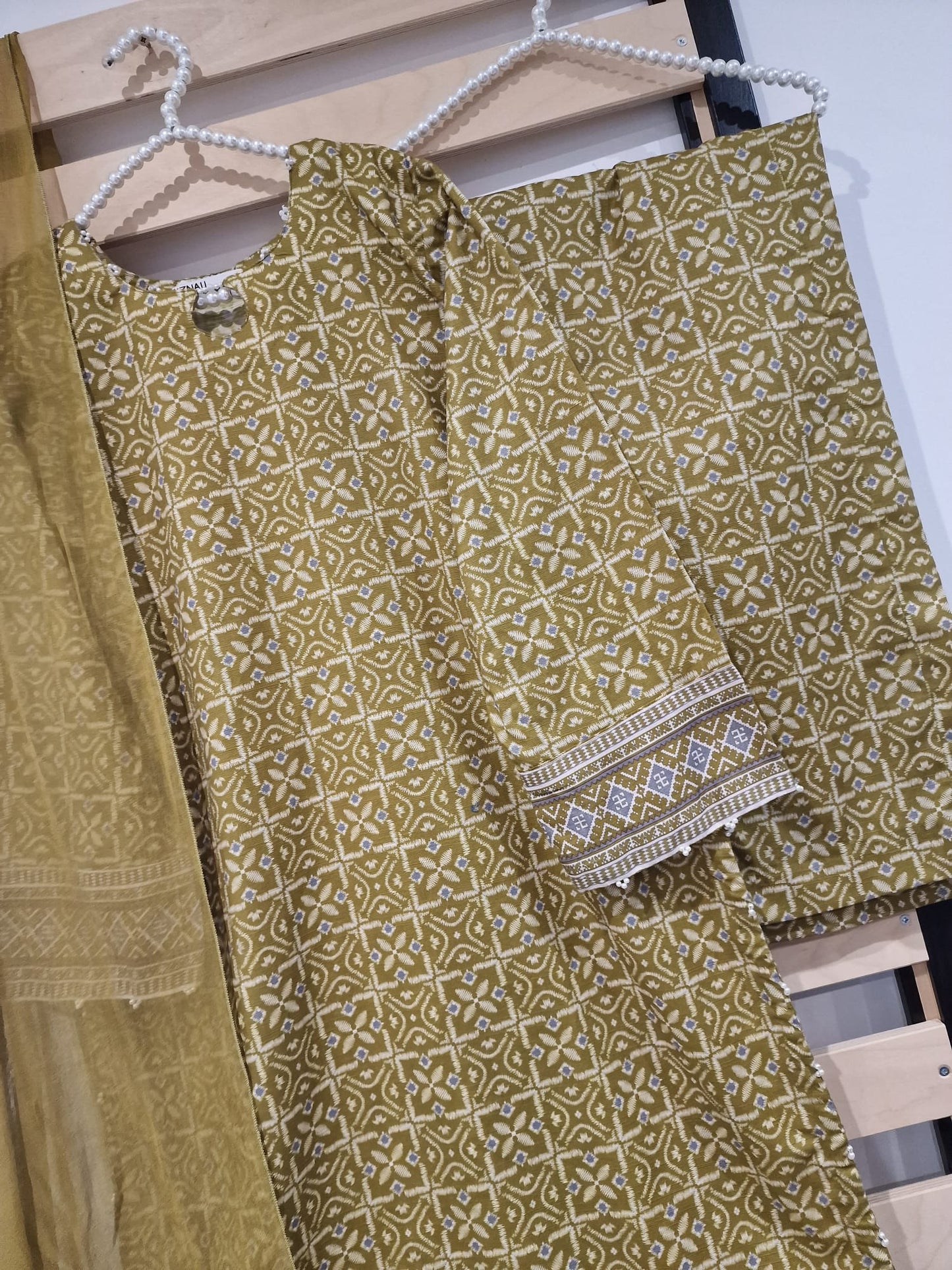 Uznau Khaddar Three Piece Suit UZ-KHD-MST01