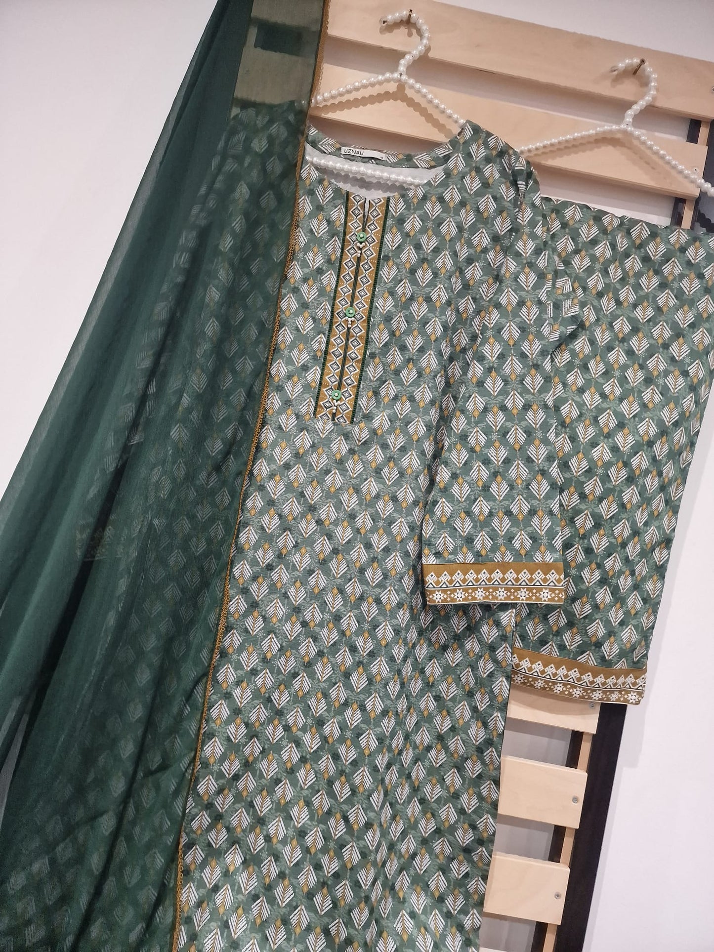 Uznau Khaddar Three Piece Suit UZ-KHD-GR01