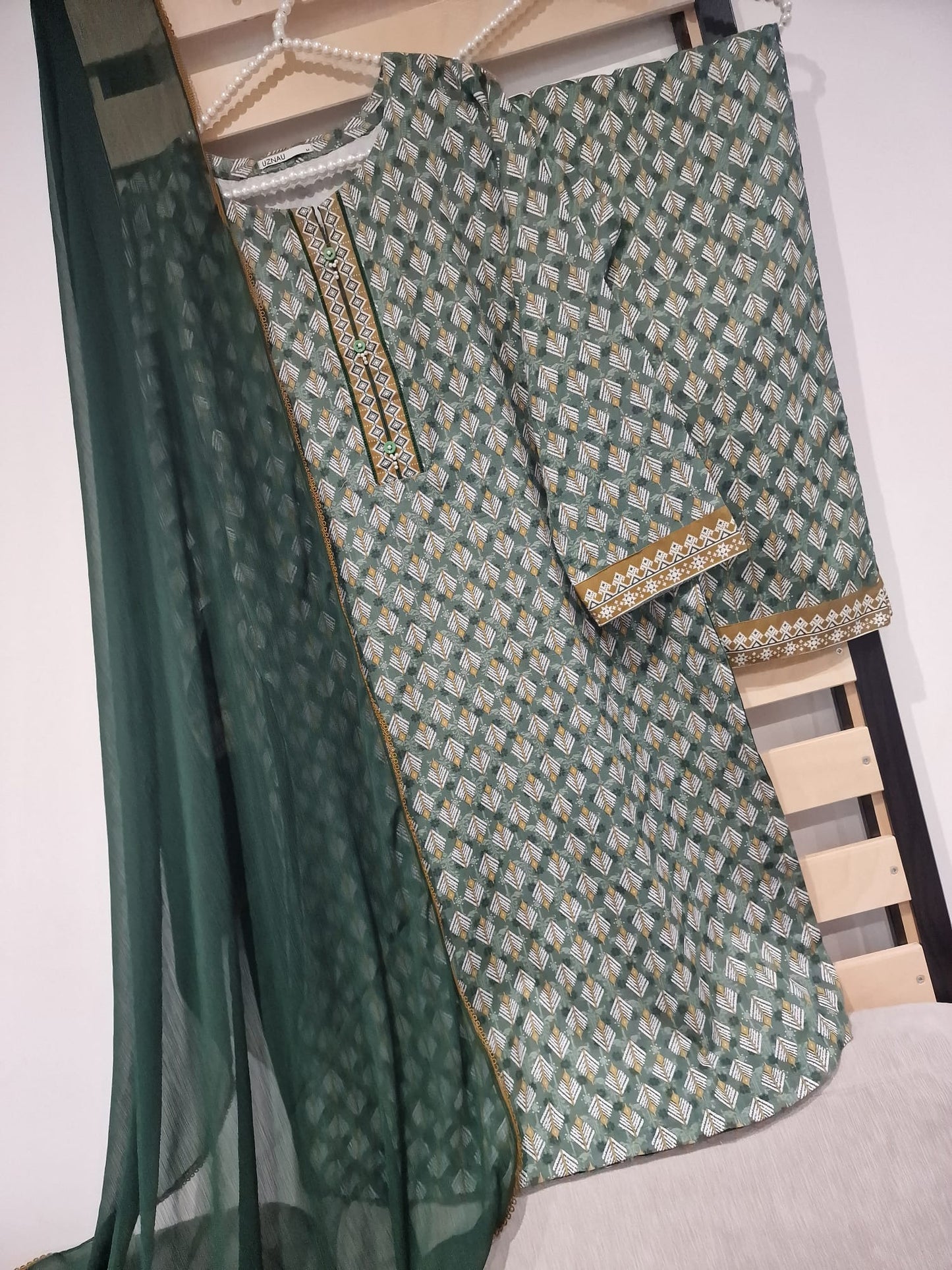 Uznau Khaddar Three Piece Suit UZ-KHD-GR01
