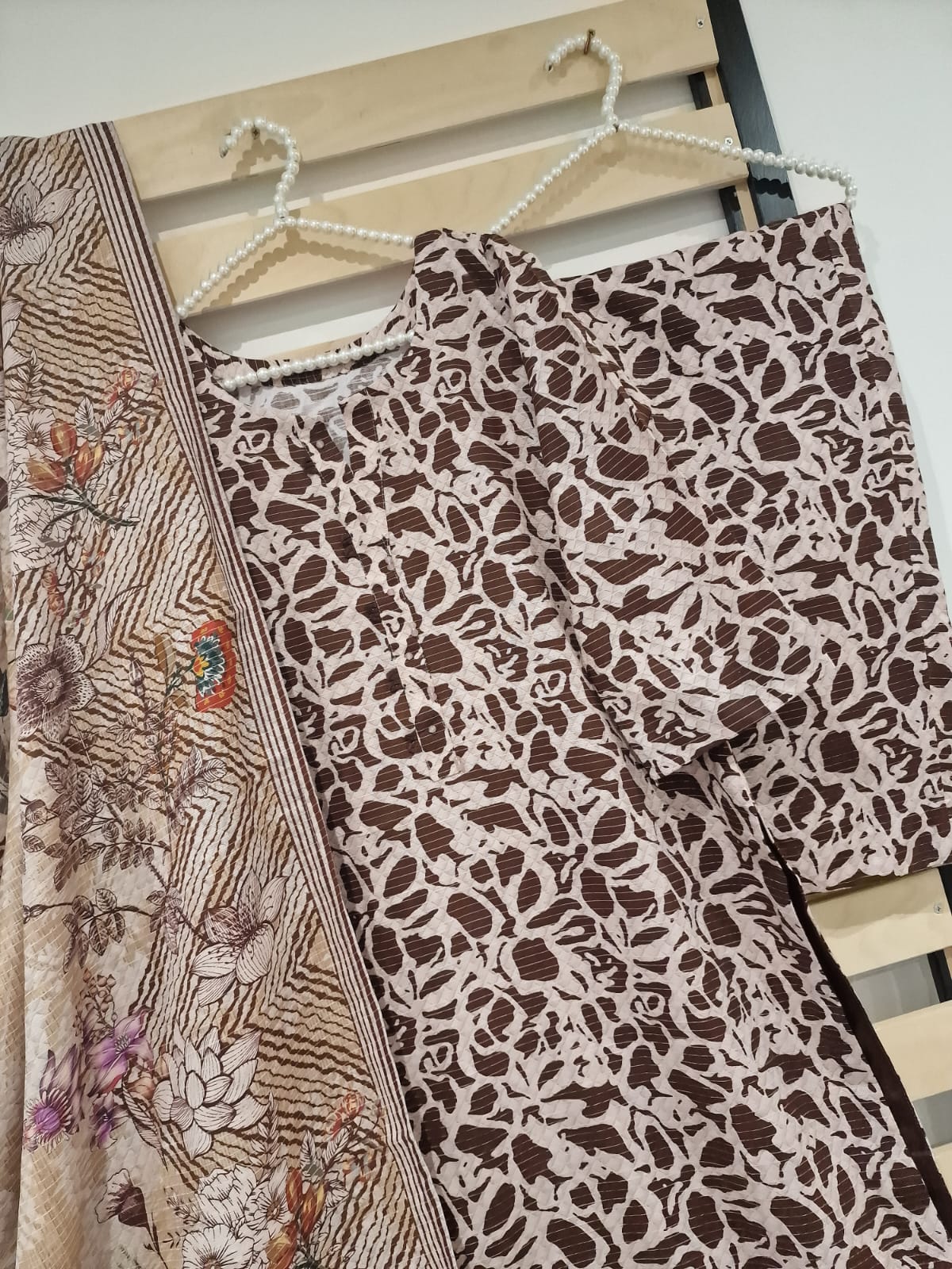 Uznau Khaddar Three Piece Suit UZ-KHD-BR02