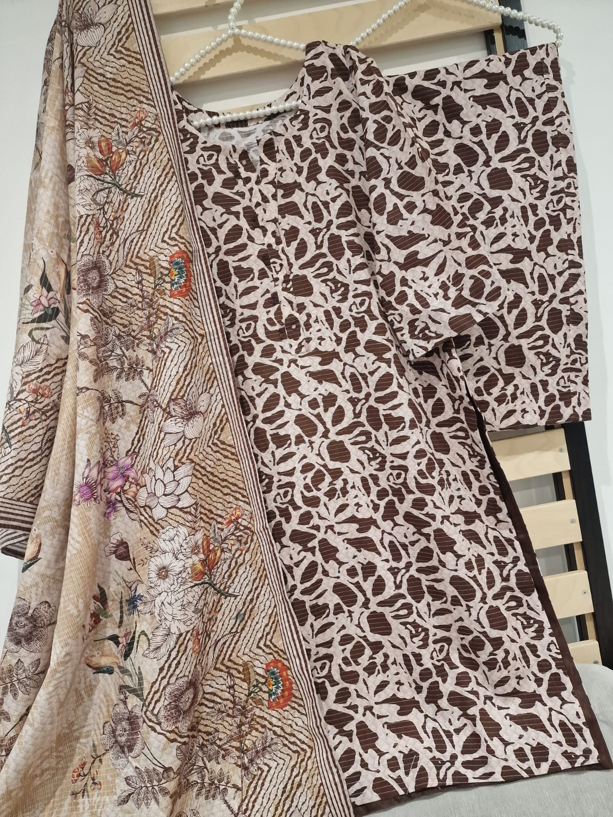 Uznau Khaddar Three Piece Suit UZ-KHD-BR02