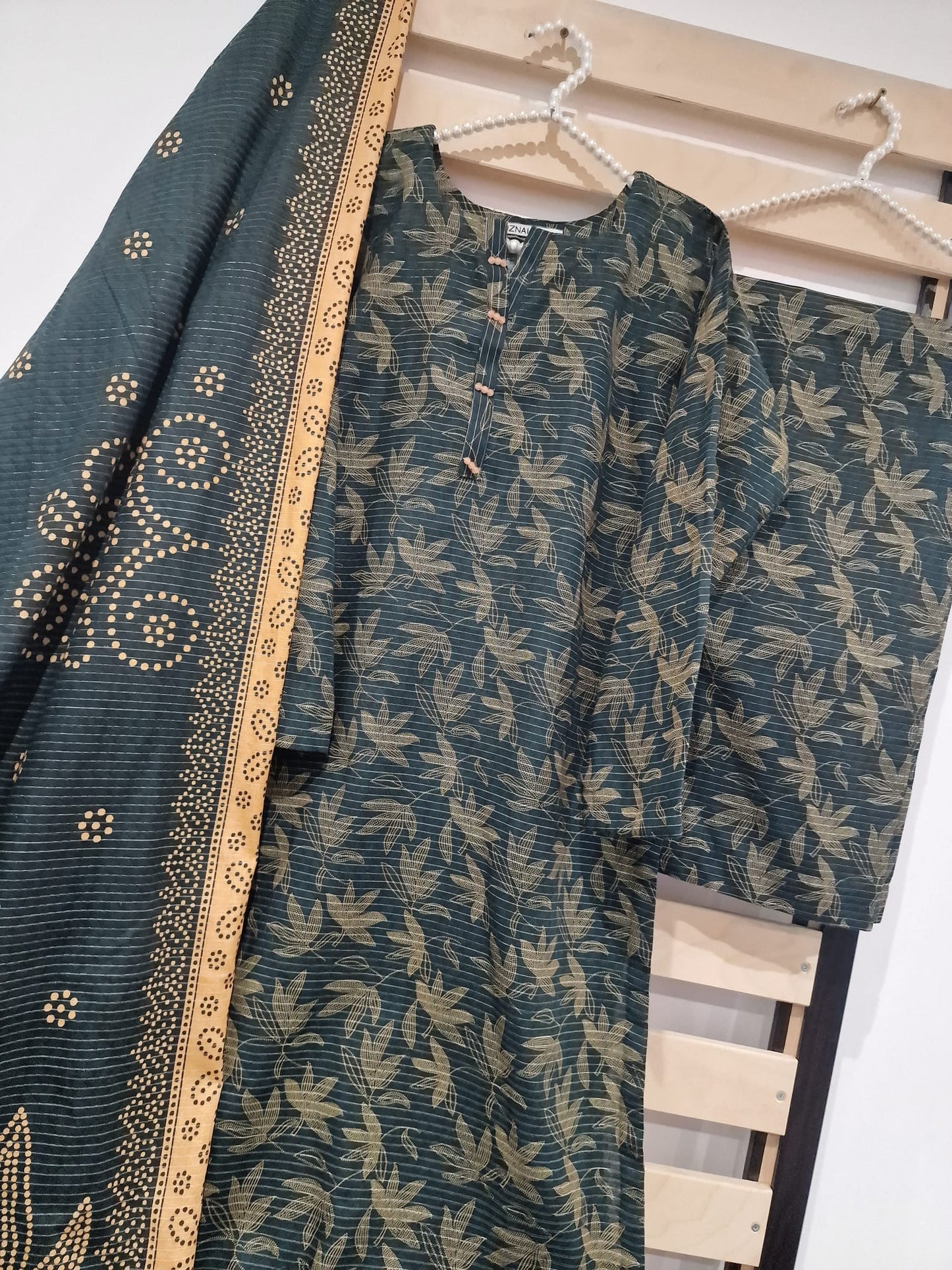 Uznau Khaddar Three Piece Suit UZ-KHD-GR02