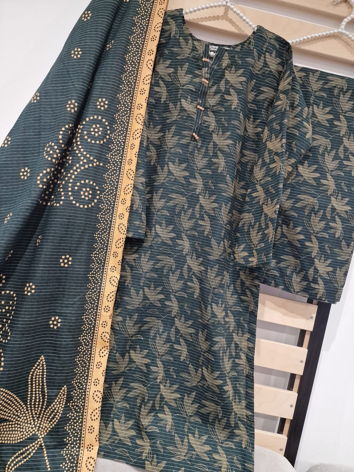Uznau Khaddar Three Piece Suit UZ-KHD-GR02