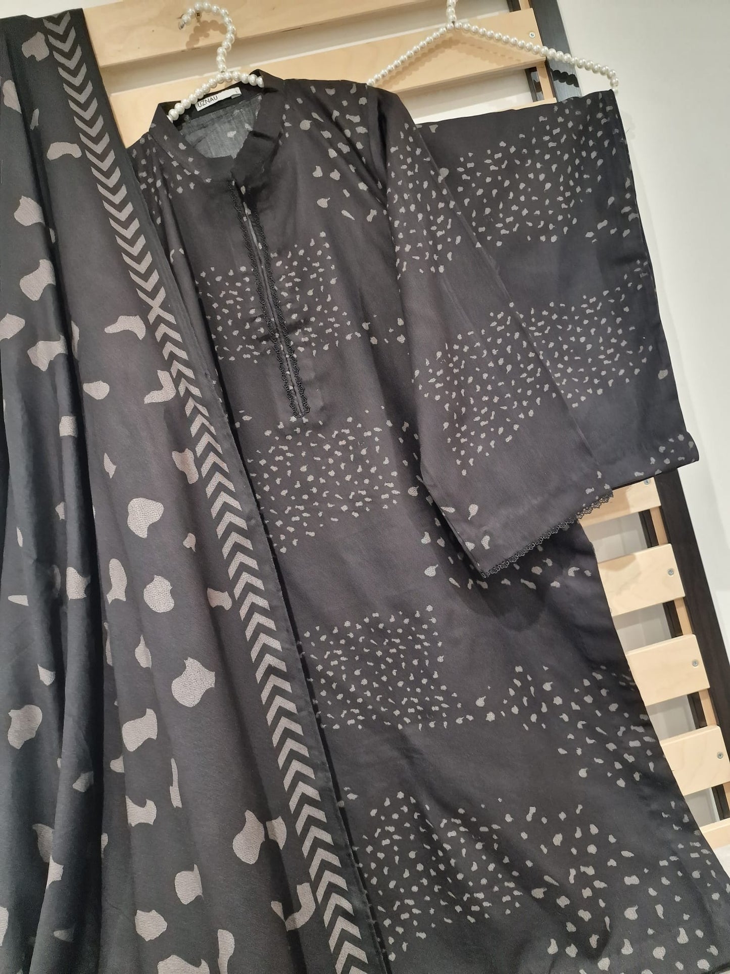 Uznau Dhanak Three Piece Suit UZ-DH-BLK01