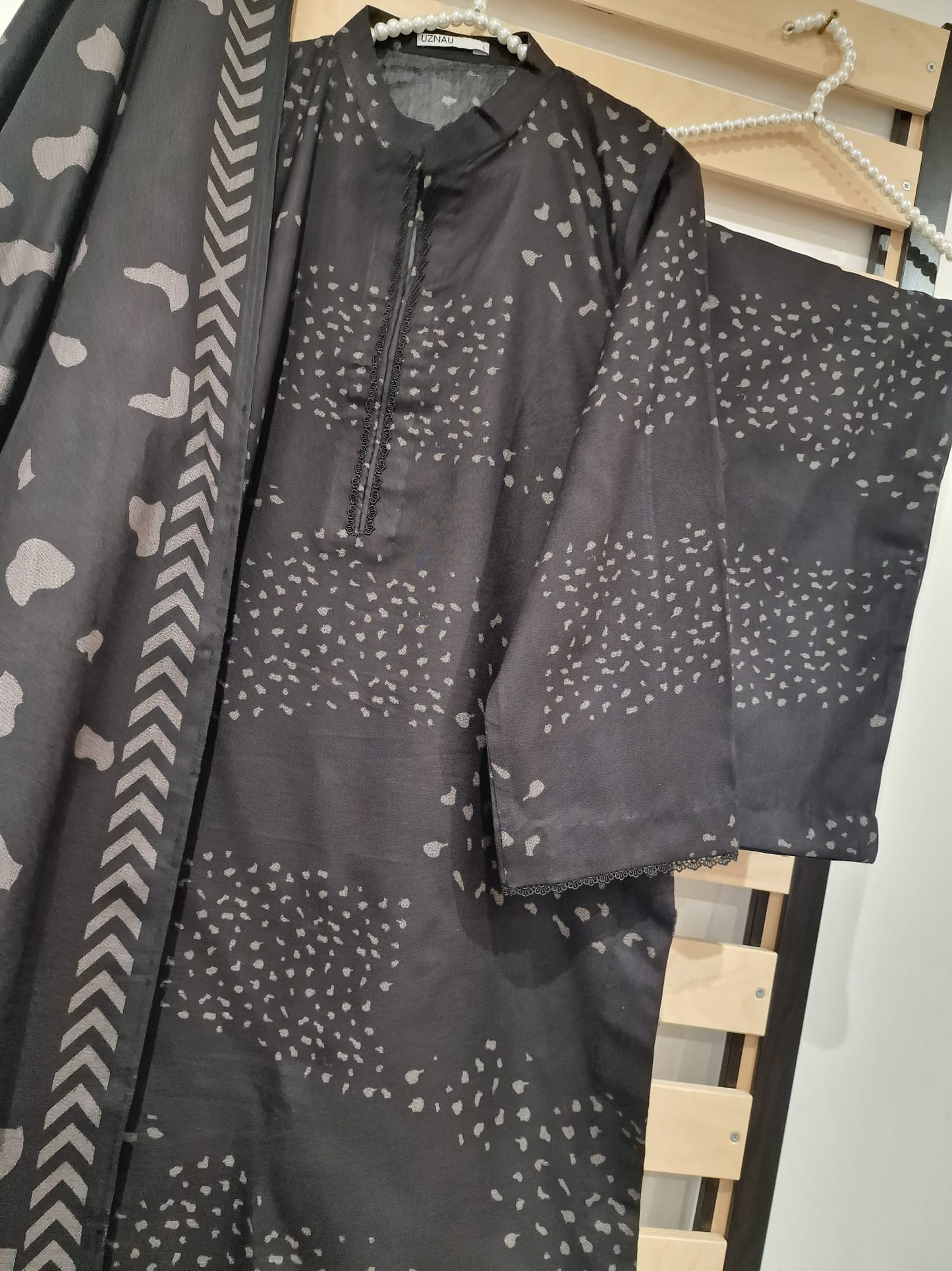 Uznau Dhanak Three Piece Suit UZ-DH-BLK01