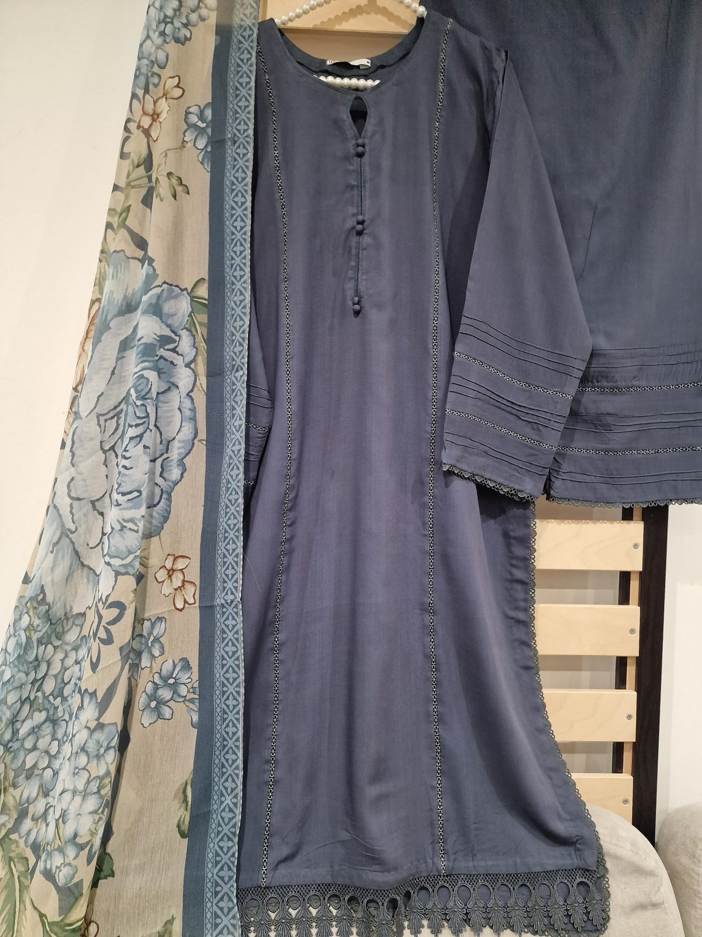 Uznau Linen Three Piece Suit UZ-LNN-BLU07