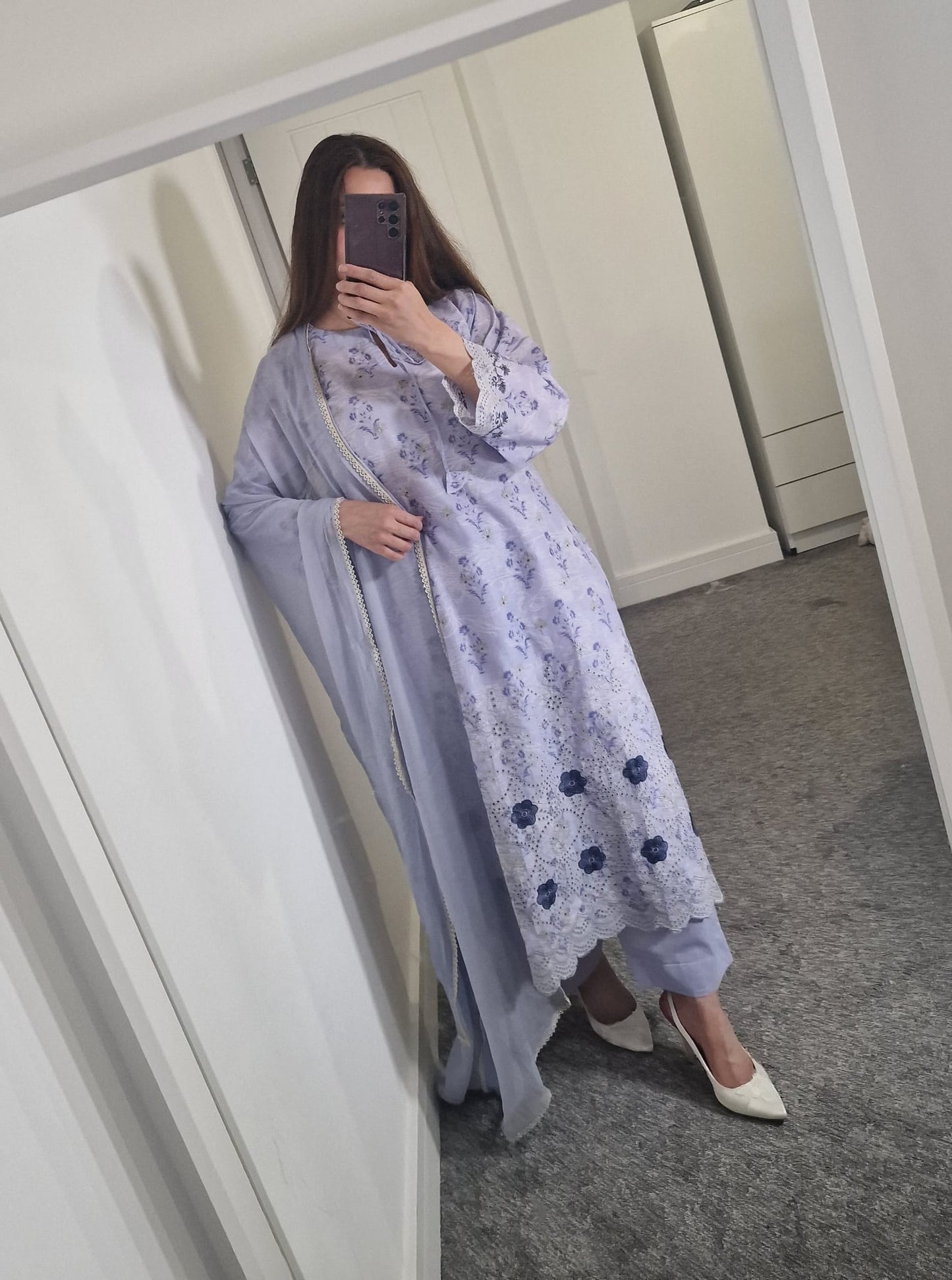 Uznau Embroided lawn Three Piece Summer Suit UZ-LWN-PRP04