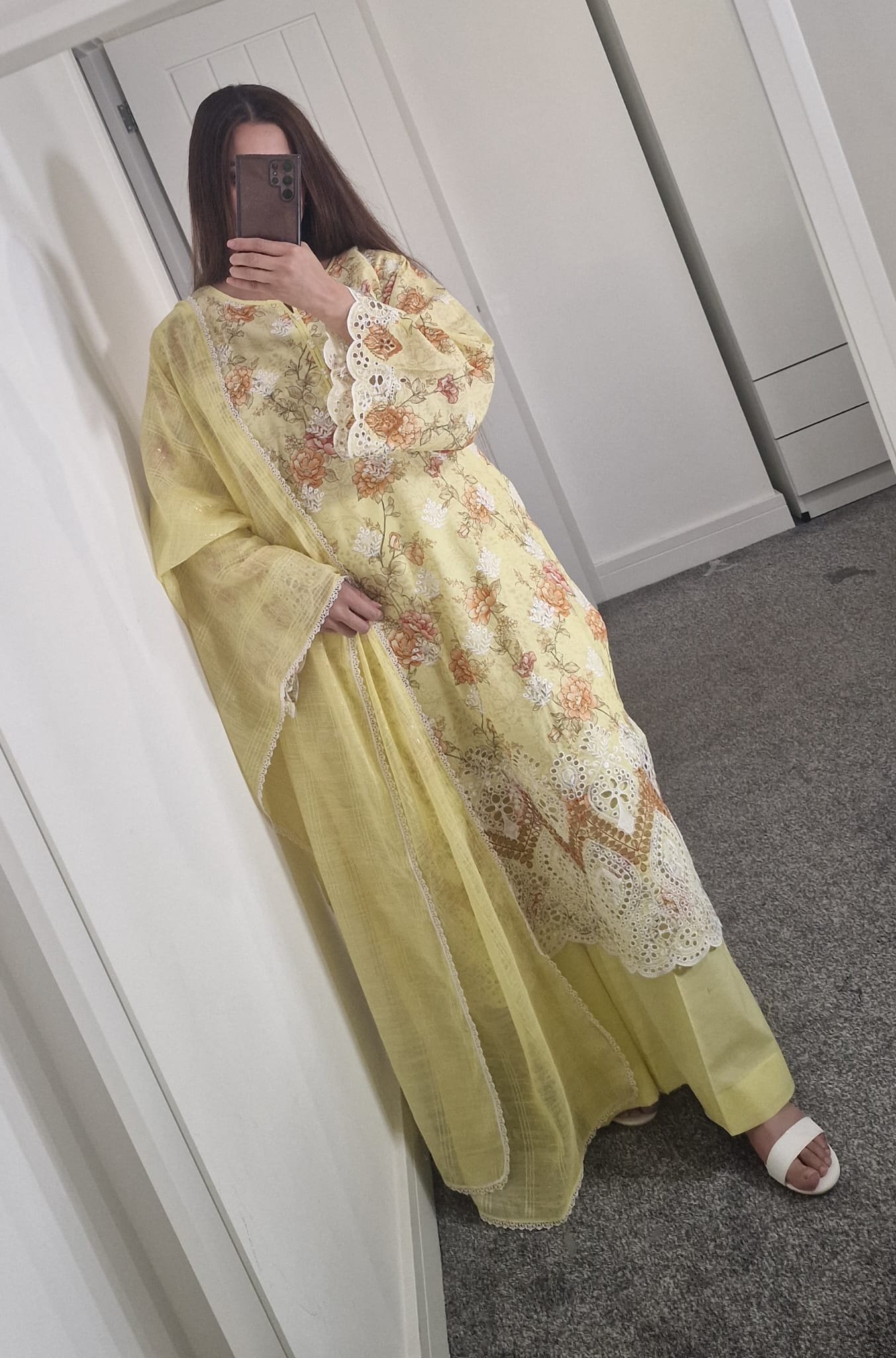 Uznau Summer Lawn Suit Asian Wear UZ-LWN-YL01