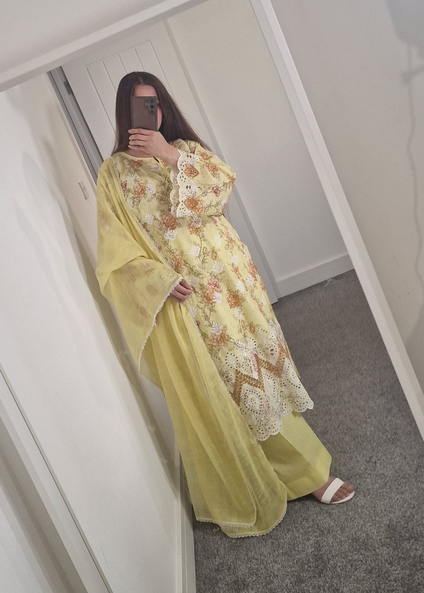 Uznau Summer Lawn Suit Asian Wear UZ-LWN-YL01