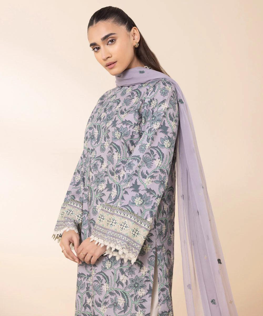 Sapphire Embroided Cotton Lawn Three Piece Suit SP-LWN-PRP06