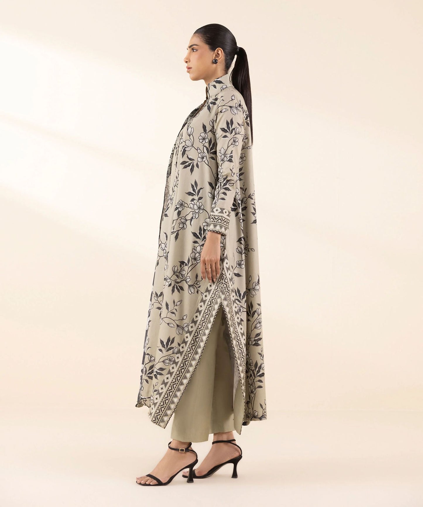 Sapphire Lawn Three Piece Suit SP-LWN-GRY03