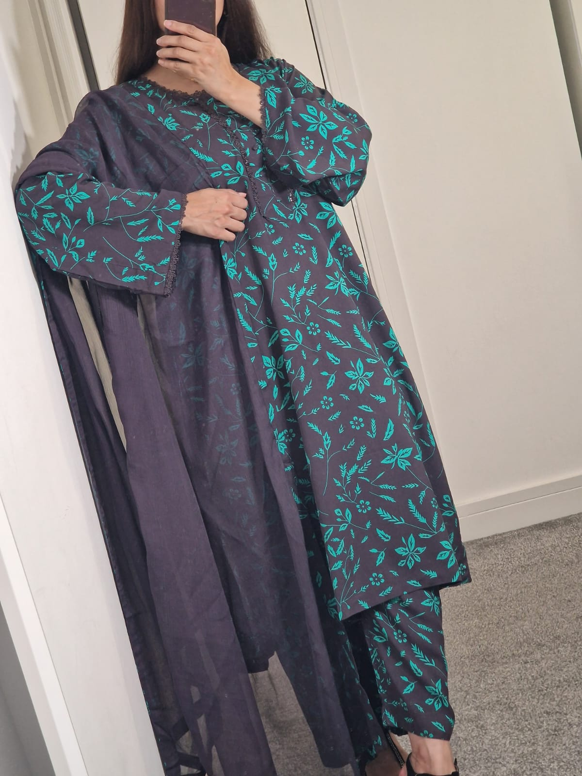 Uznau Linen Three Piece Suit UZ-LNN-GR012