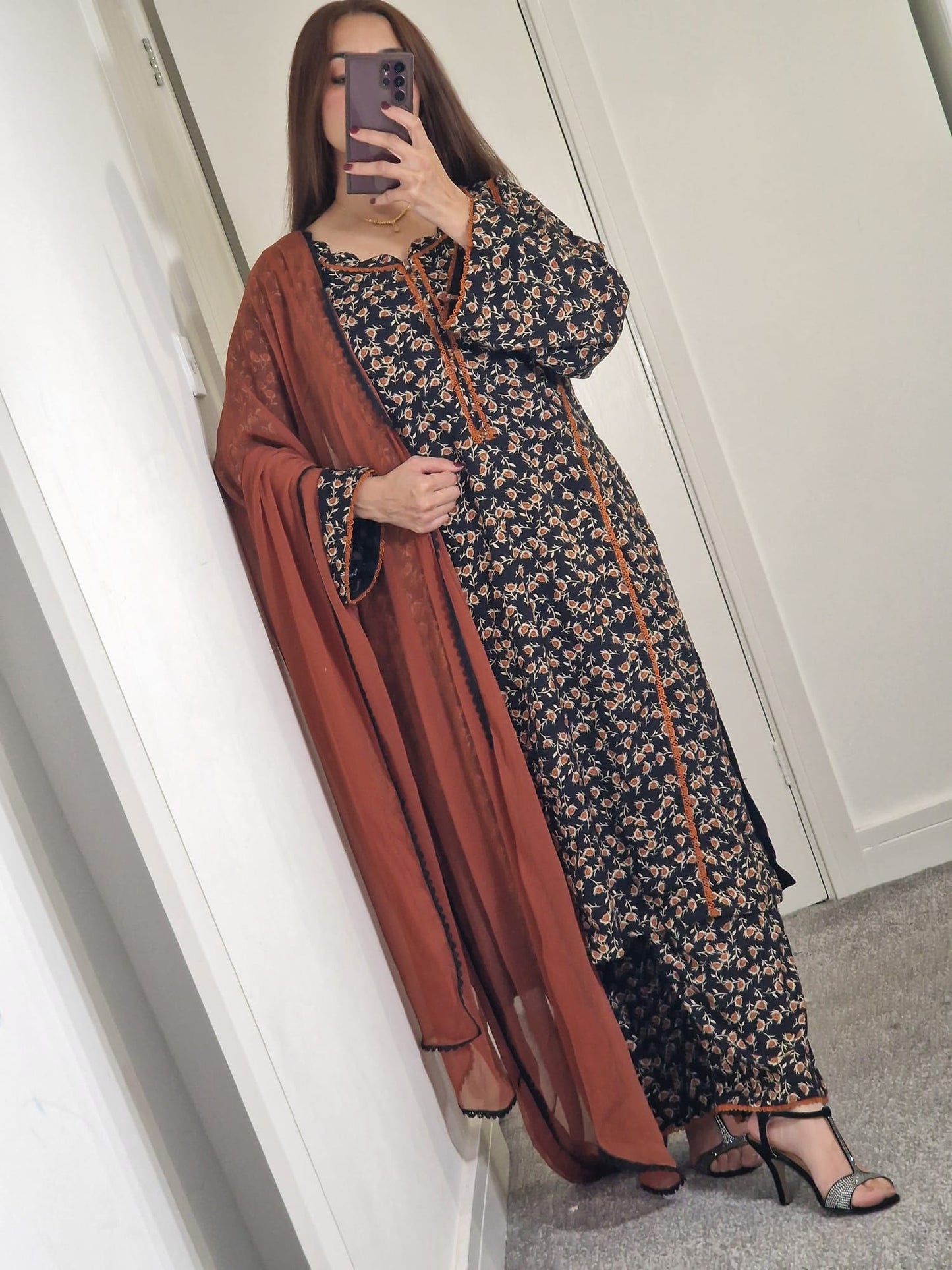 Uznau Linen Three Piece Suit UZ-LNN-BR020