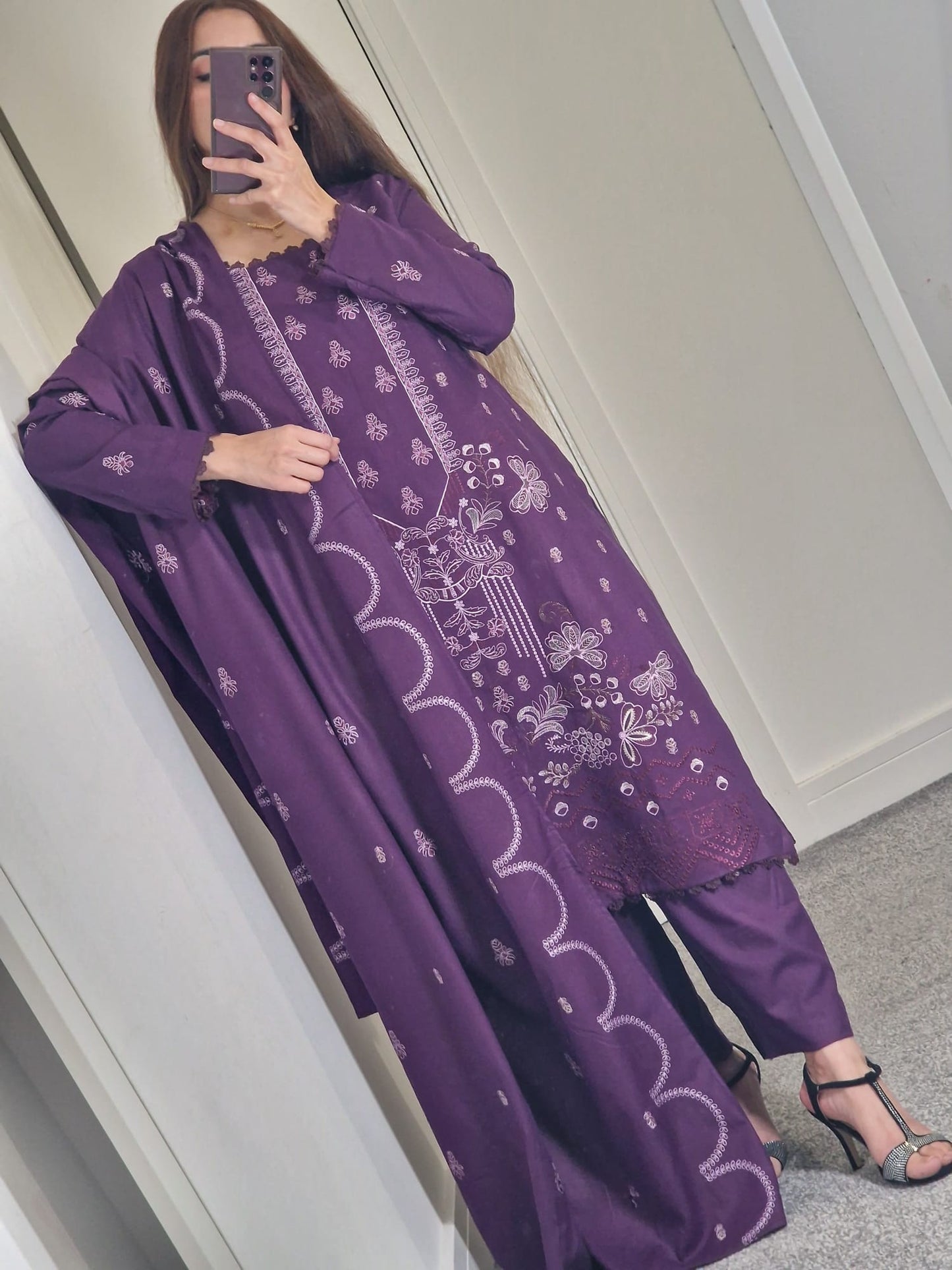 Uznau Marina Three Piece Suit UZ-MR-PRP02