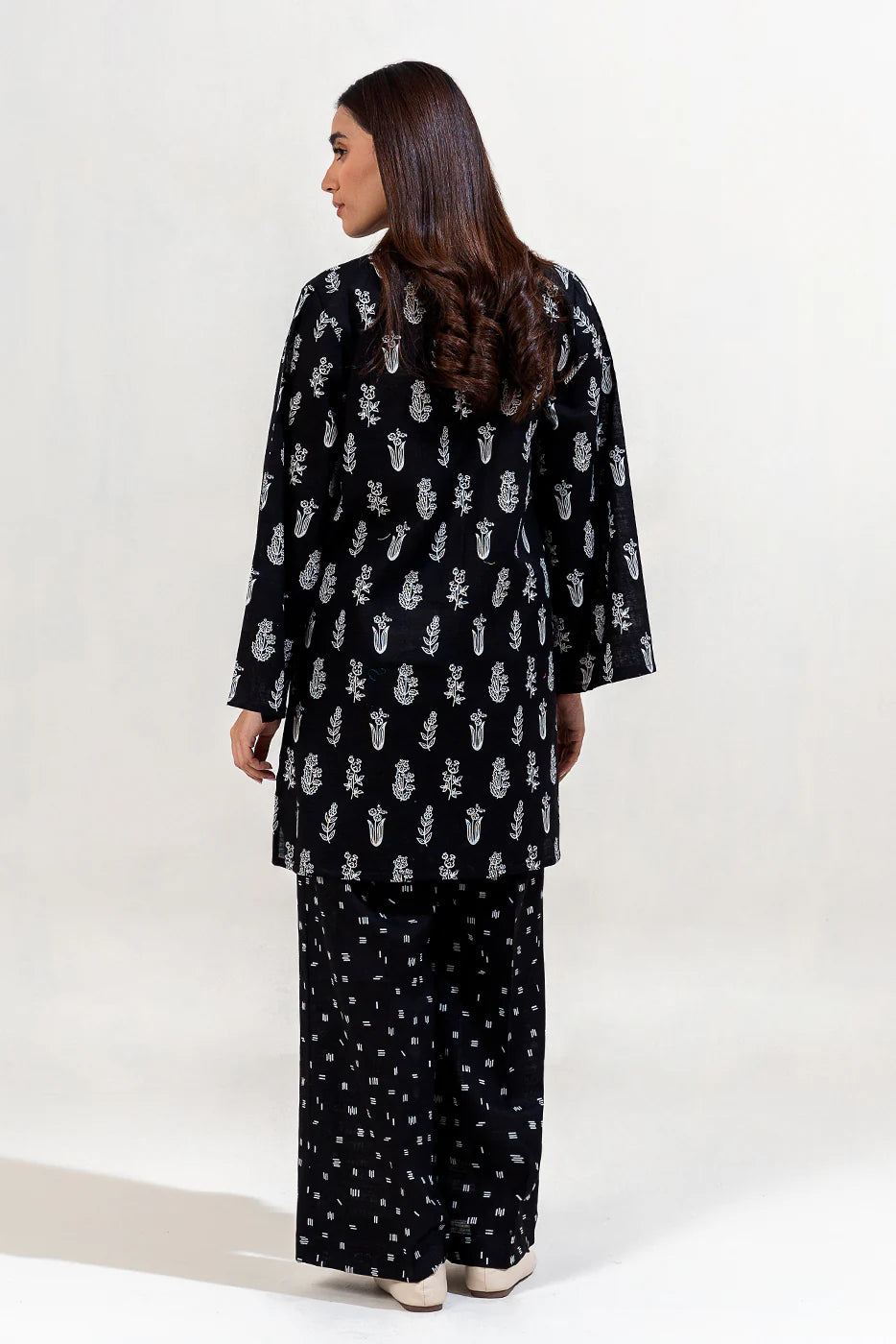 Beechtree Khaddar Three Piece Suit BT-KHD-BLK02
