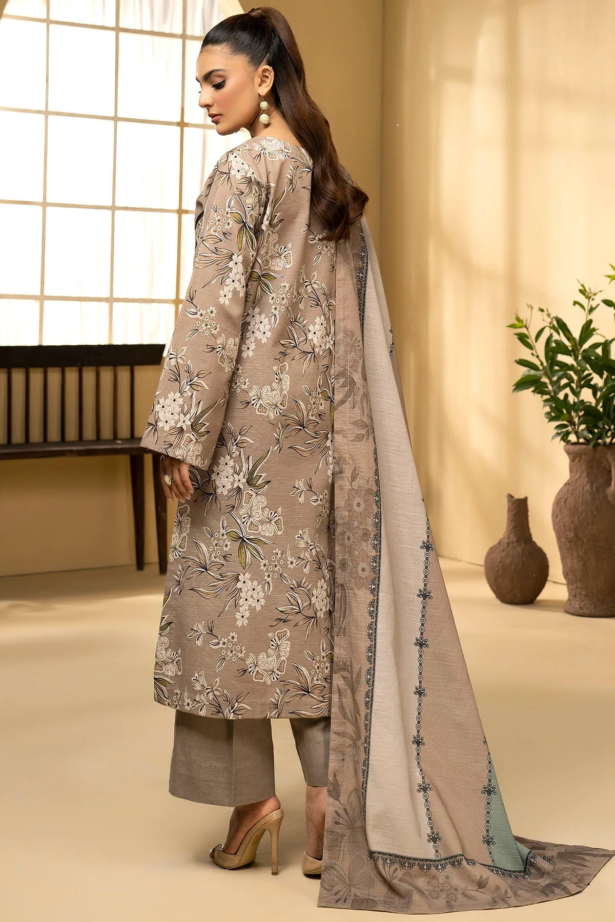 Motifz Khaddar Three Piece Suit MT-KHD-BR02
