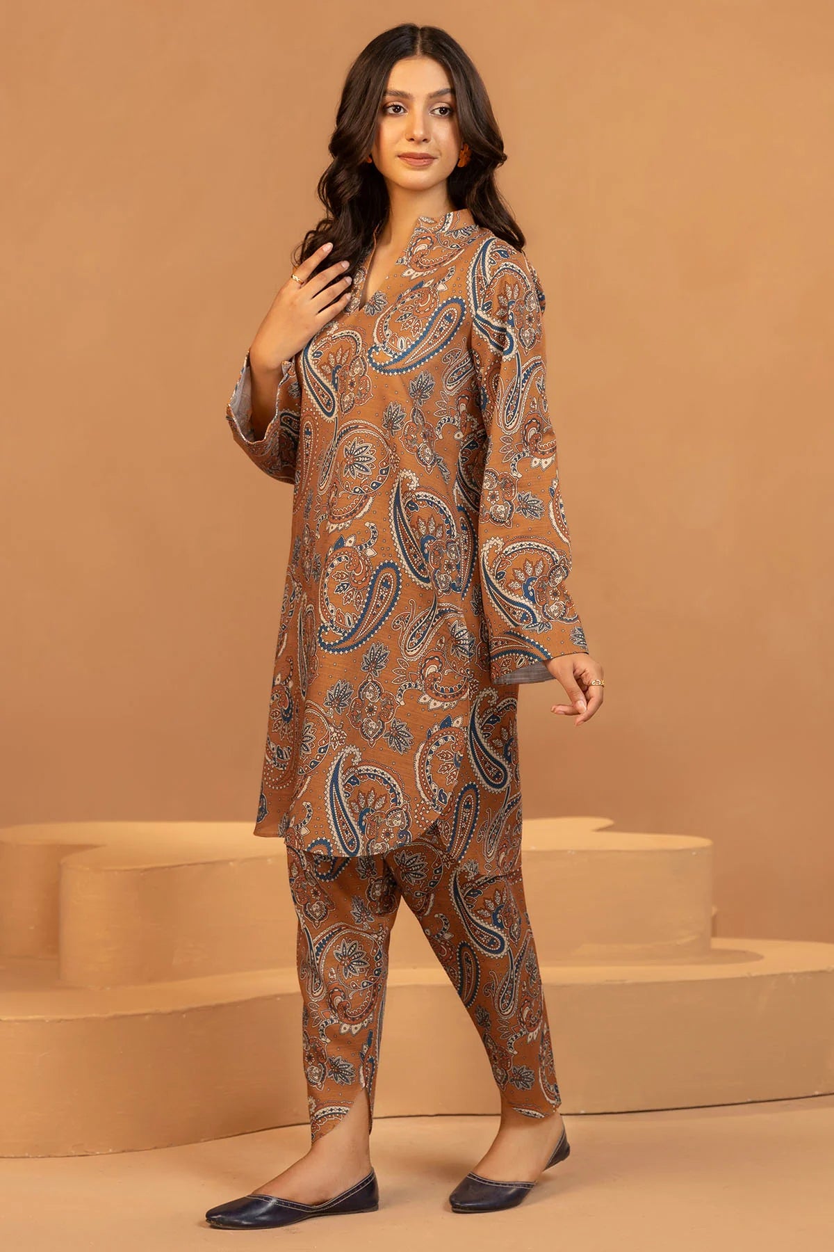 Motifz Khaddar Three Piece Suit MT-KHD-BR01