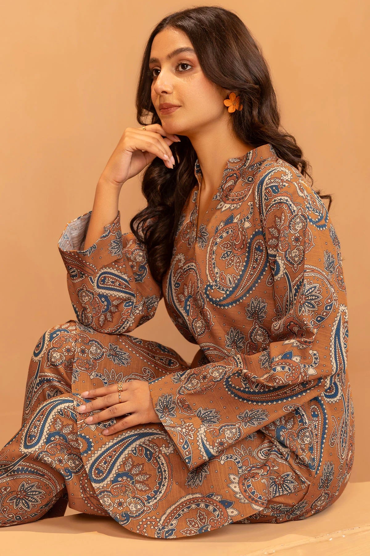 Motifz Khaddar Three Piece Suit MT-KHD-BR01