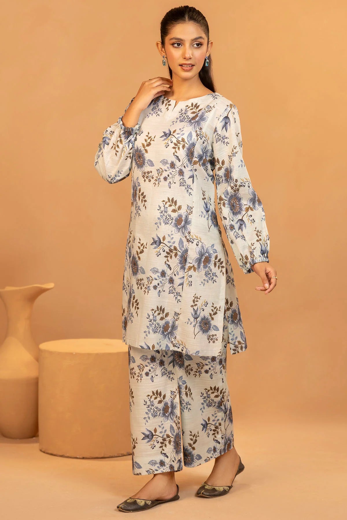 Motifz Khaddar Three Piece Suit MT-KHD-WHT01
