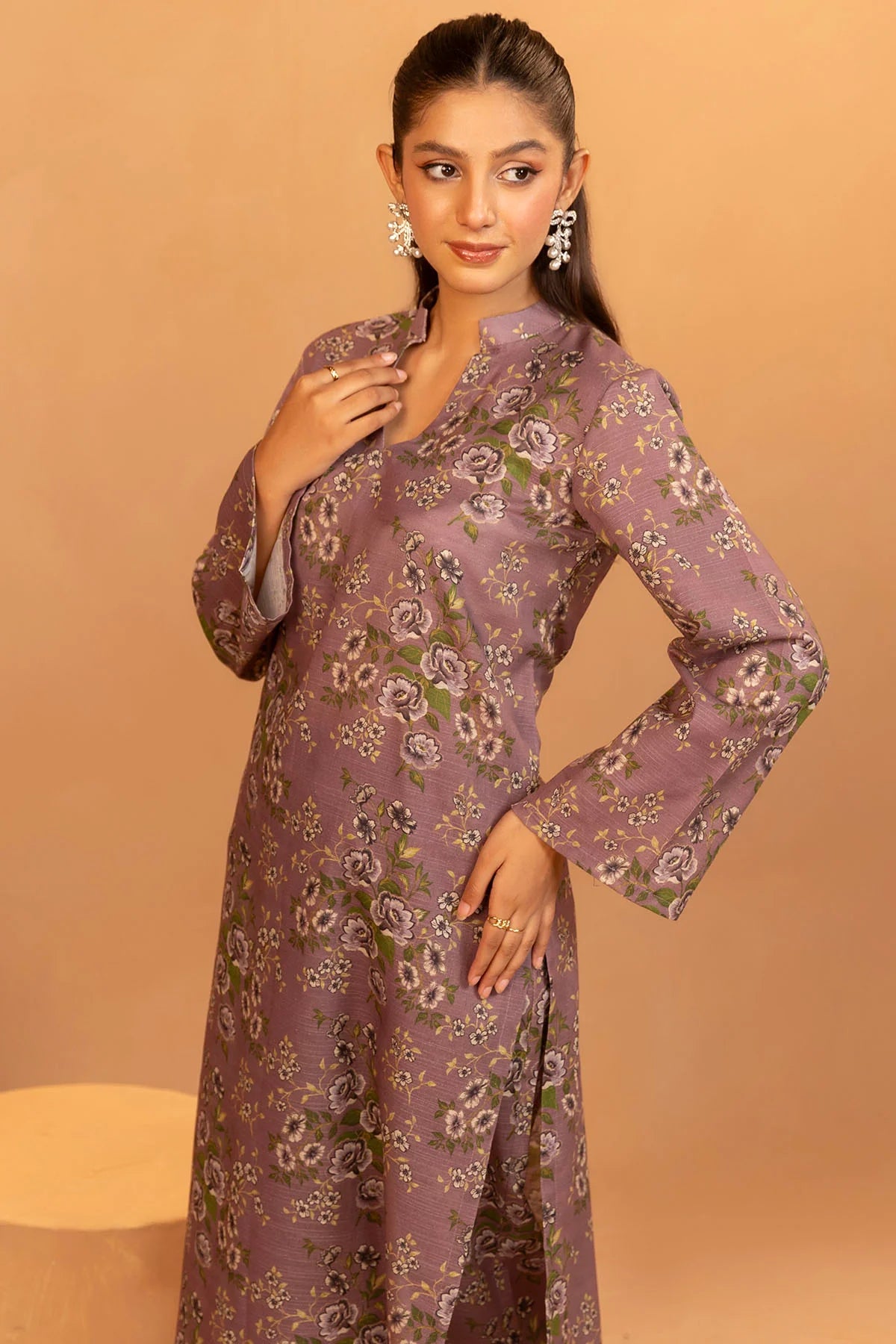 Motifz Khaddar Three Piece Suit MT-KHD-PRP01