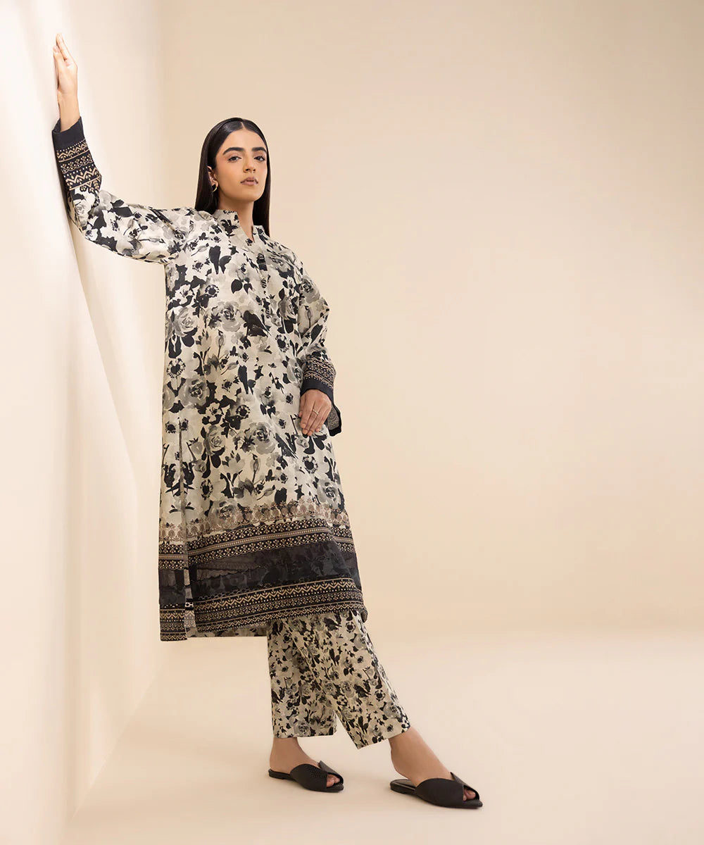 Sapphire Khaddar Three Piece Suit SP-KHD-BLK02