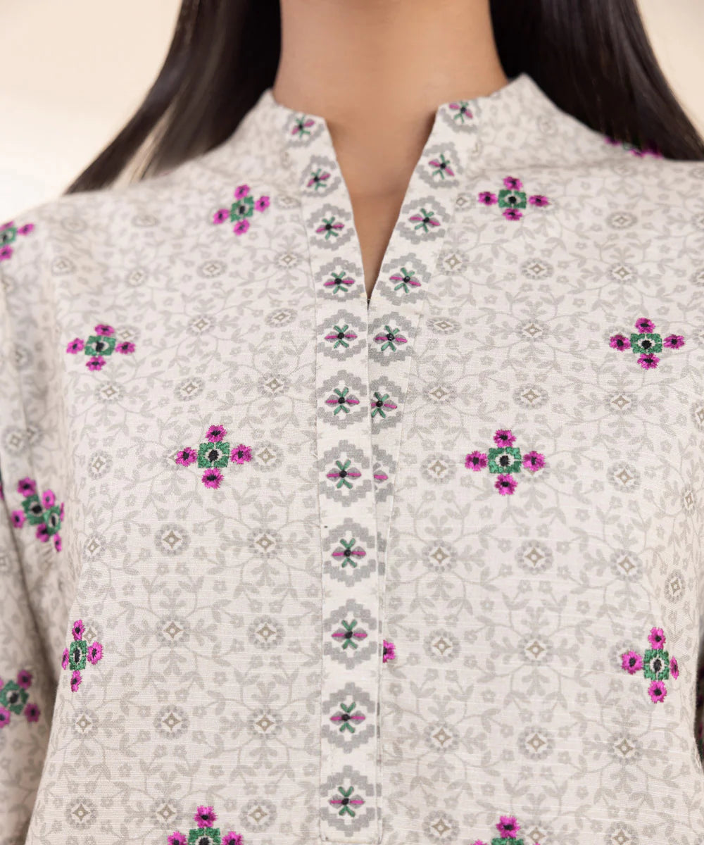 Sapphire Embroided Khaddar Three Piece Suit SP-KHD-WHT01