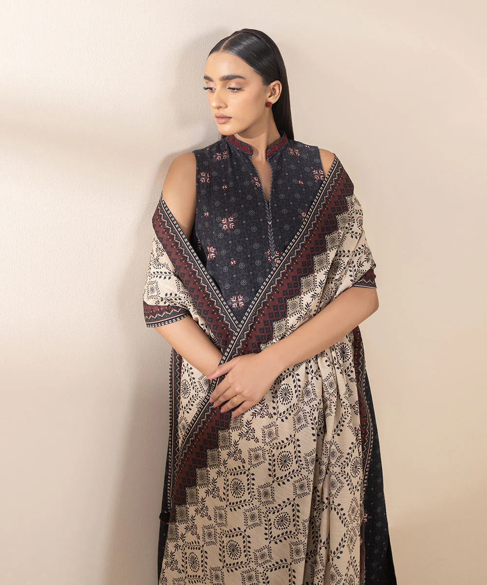 Sapphire Khaddar Three Piece Suit SP-KHD-BLK04