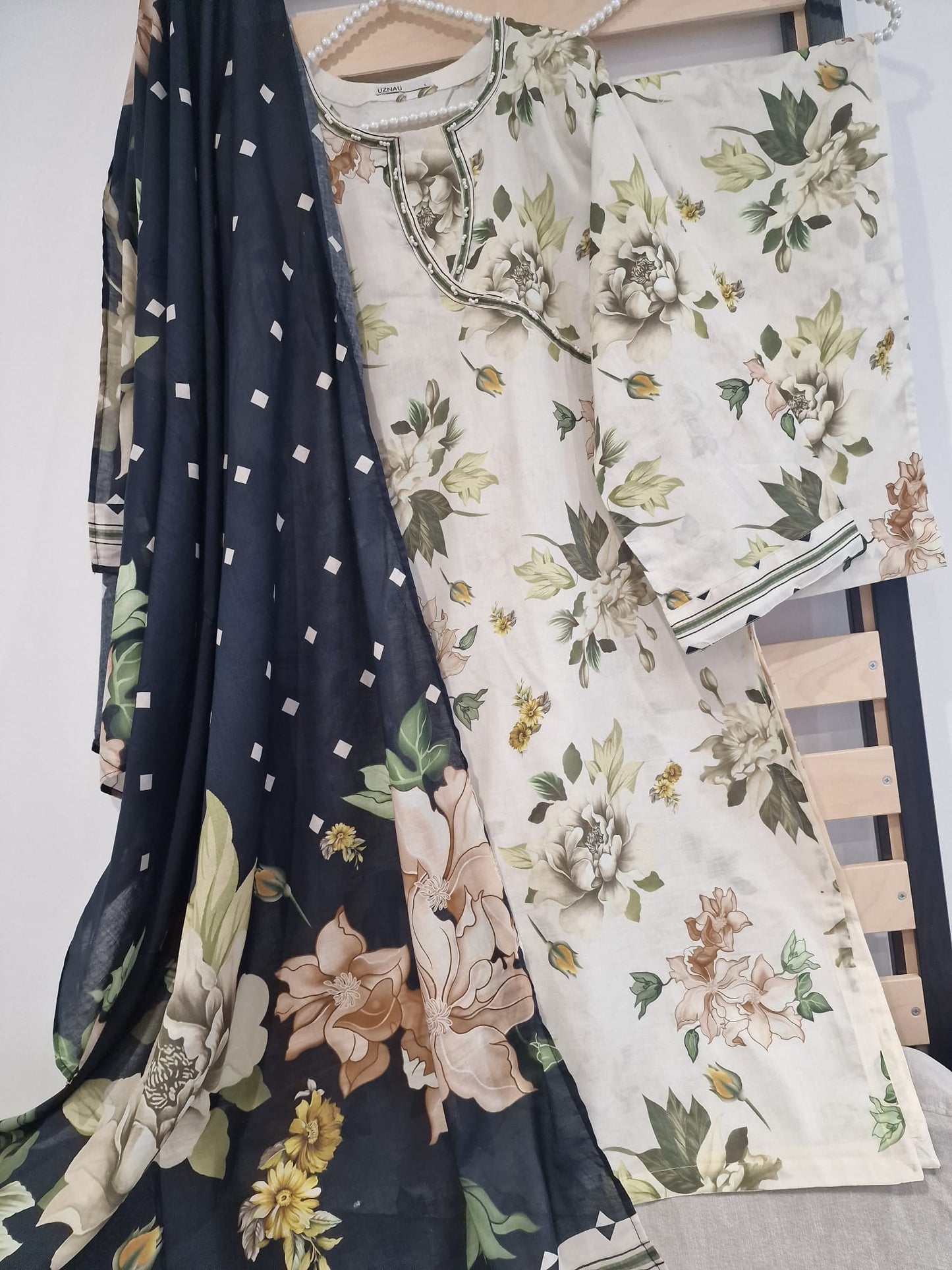 Uznau Summer Lawn Traditional Wear Trouser Kameez With Dupatta UZ-LWN-GR05