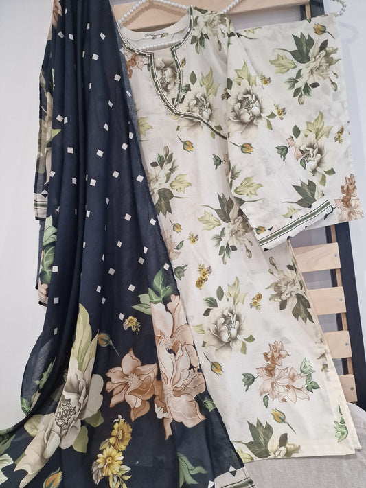 Uznau Summer Lawn Traditional Wear Trouser Kameez With Dupatta UZ-LWN-GR05