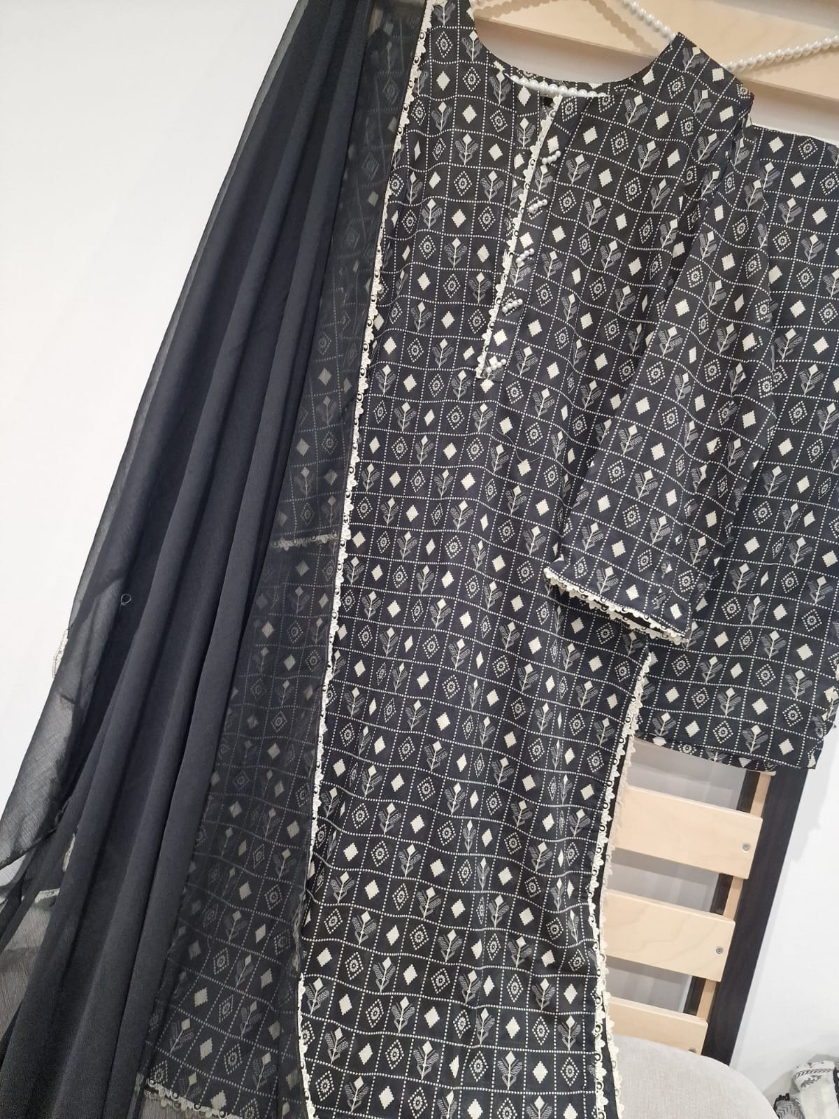 Uznau Summer Lawn Three Piece Suit UZ-LWN-BLK07 no k