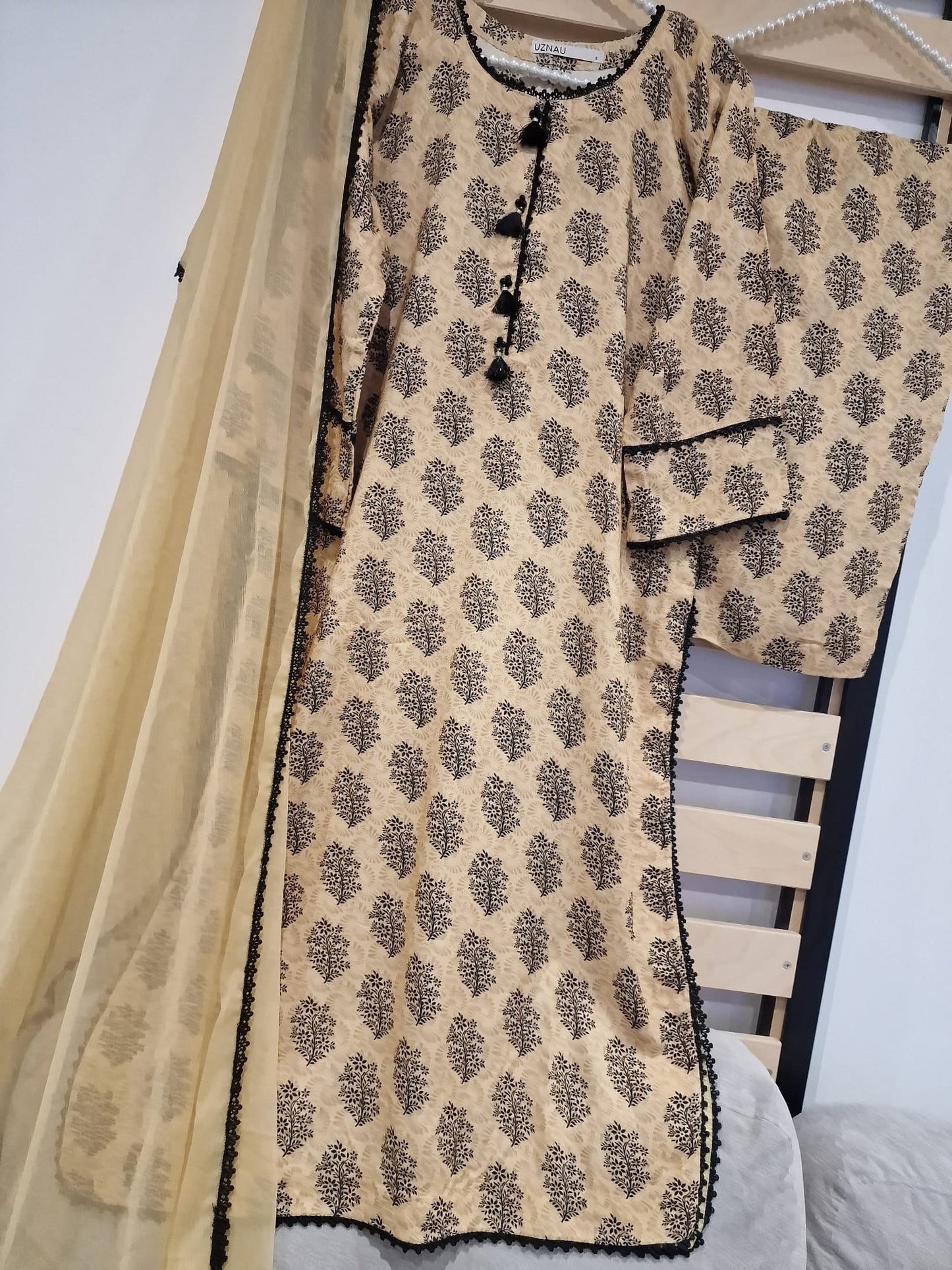 Uznau Winter Linen Three Piece Suit UZ-LNN-YL02