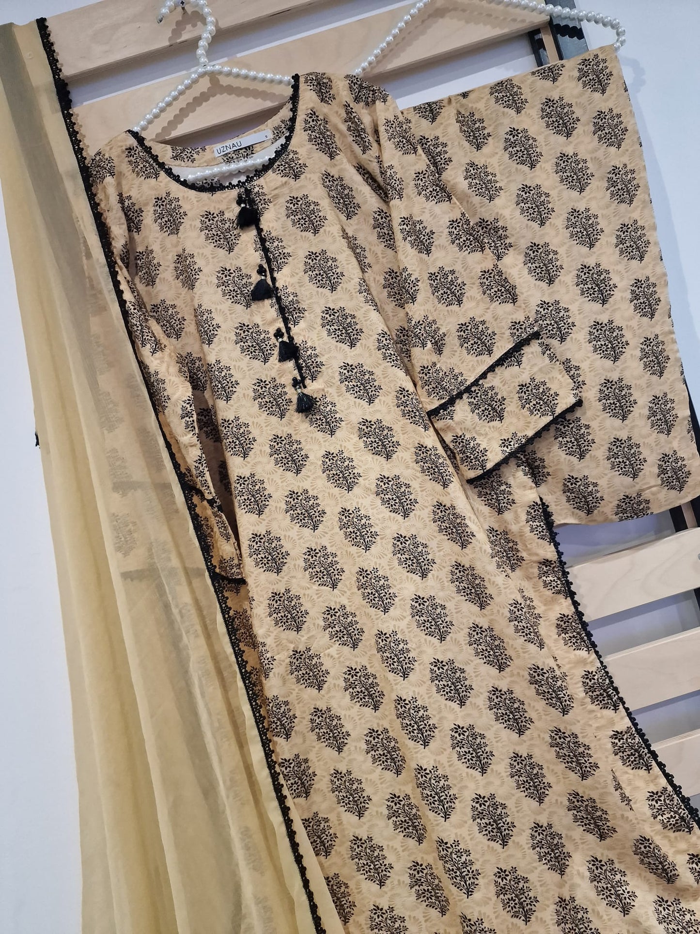 Uznau Winter Linen Three Piece Suit UZ-LNN-YL02