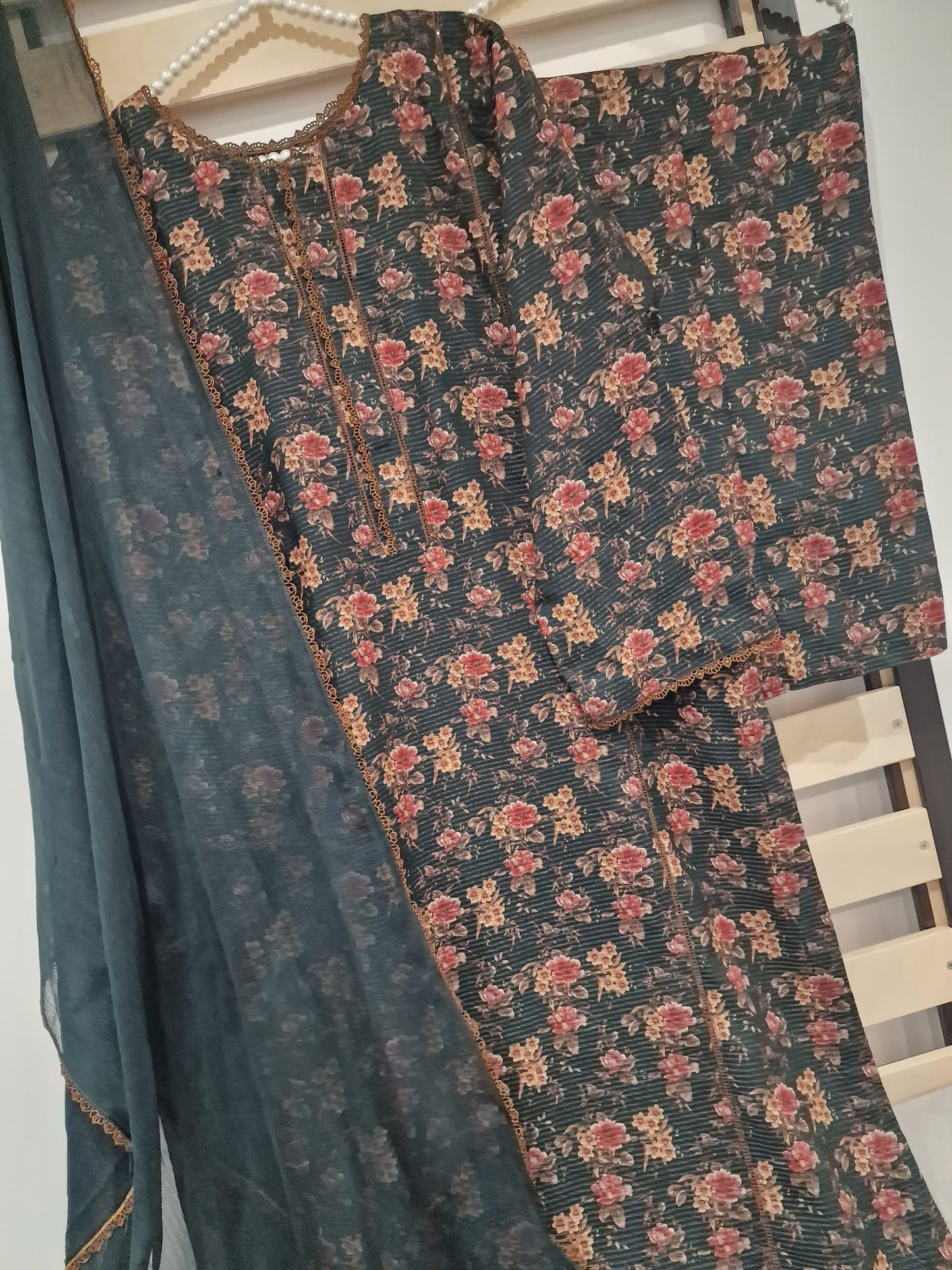 Uznau Marina Karandi Three Piece Suit UZ-KR-GR01