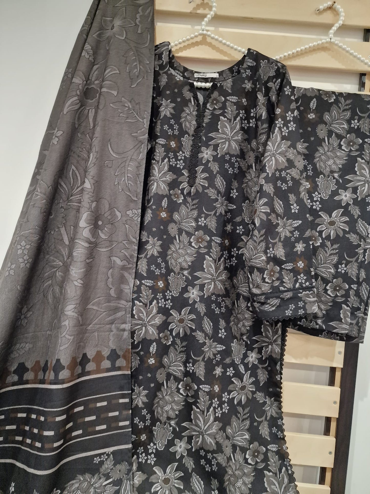 Uznau Dhanak Three Piece Suit UZ-DH-BLK06