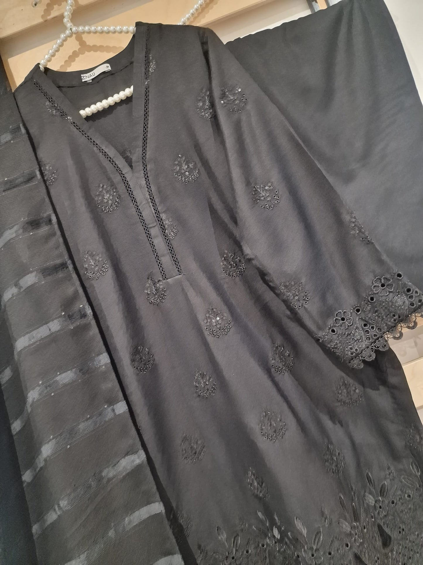 Uznau Pashmina Three Piece Suit UZ-PSH-BLK02