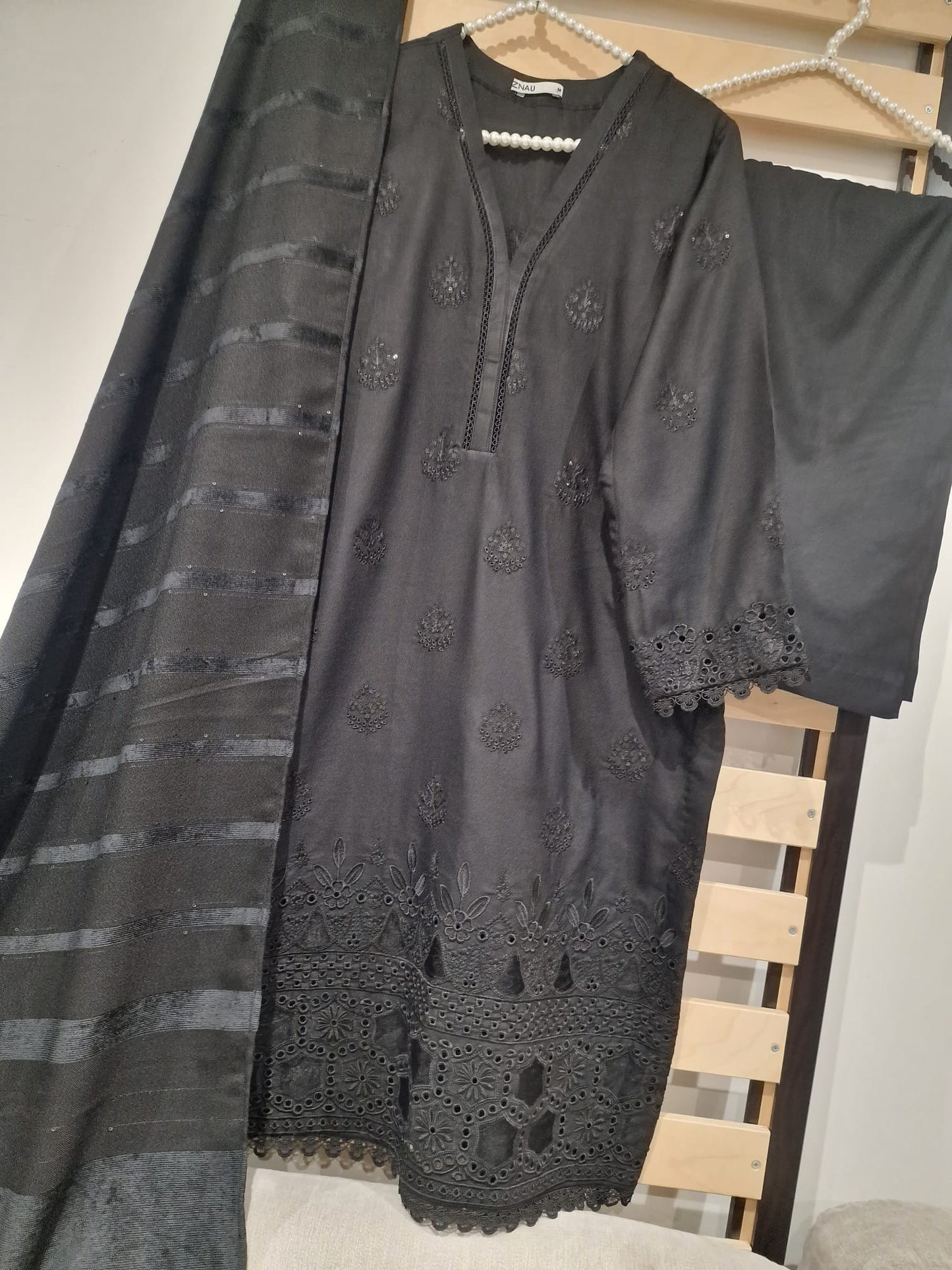 Uznau Pashmina Three Piece Suit UZ-PSH-BLK02