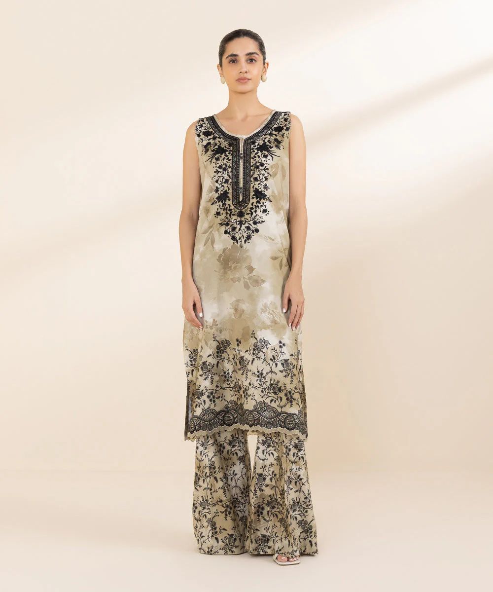 Sapphire Embroided Linen Three Piece Suit SP-LNN-GRY01