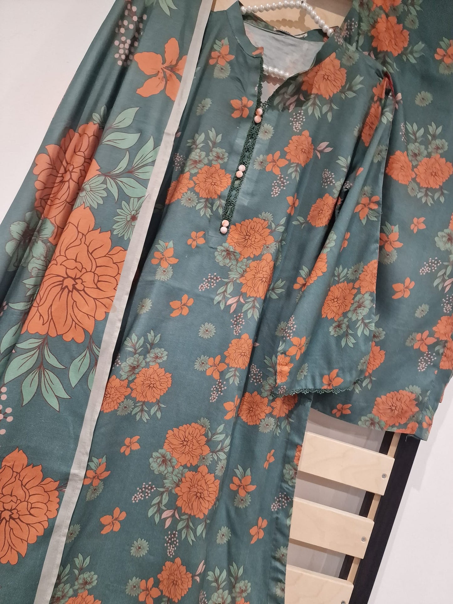 Uznau Linen Three Piece Suit UZ-LNN-GR08