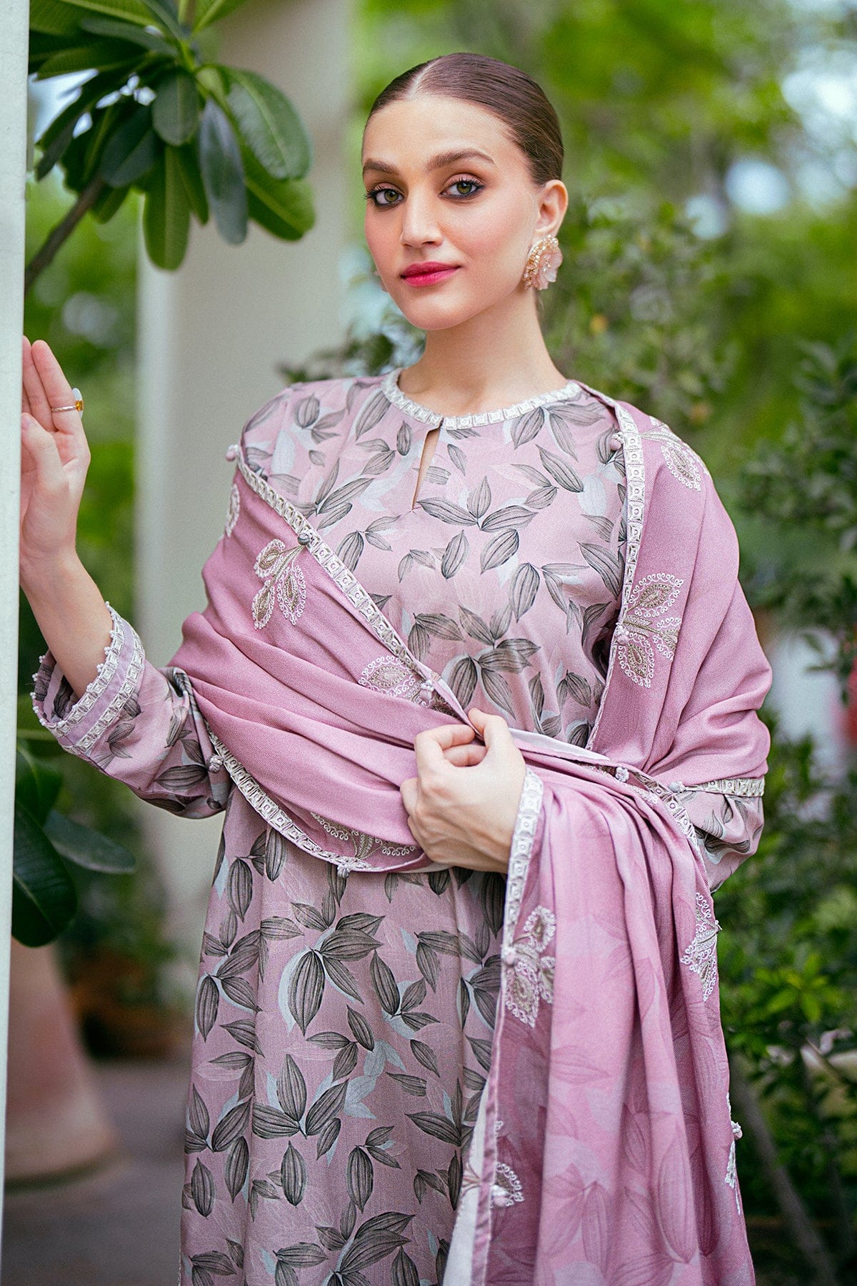 Baroque Viscose Linen Three Piece Suit BR-LNN-PNK01
