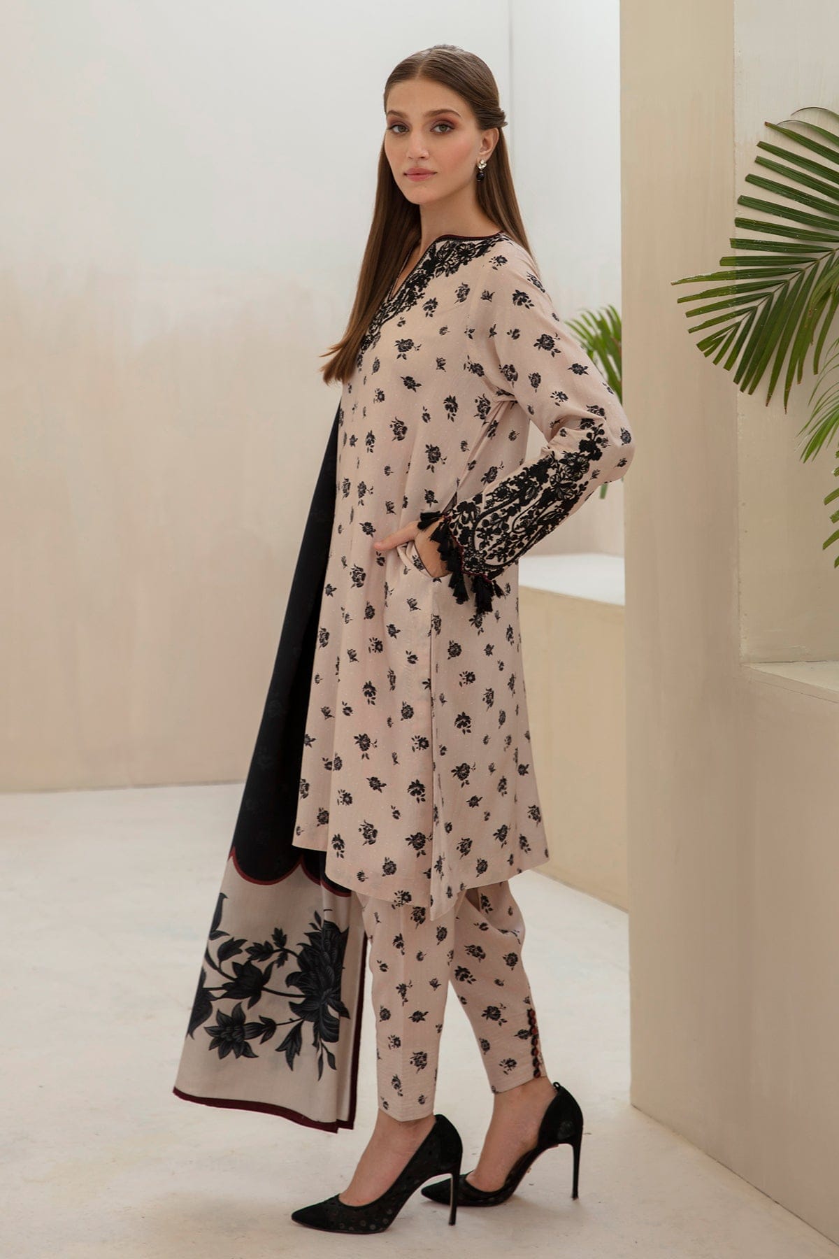 Baroque Viscose Linen Three Piece Suit BR-LNN-WHT01